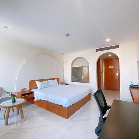 Maple Suite Hotel & Apartment Дананг Екстериор снимка